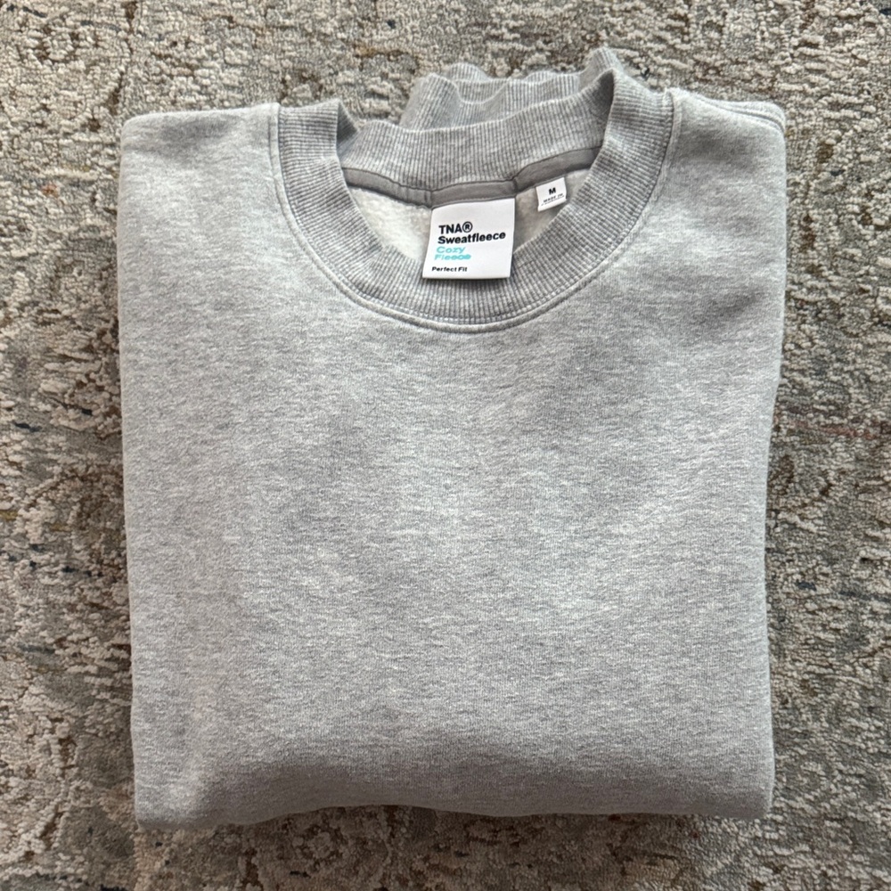 TNA sweatfleece cozy fleece perfect fit crewneck sweatshirt